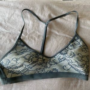 Lululemon Green Lace sports bra